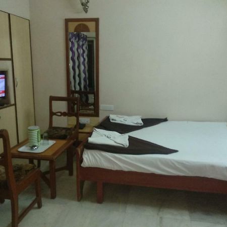 Hotel Rajwada International 벨가움 외부 사진